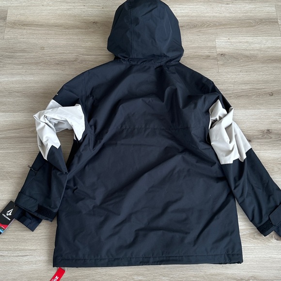Volcom men’s  Black and Cream Ski Jacket MEN'S PRIMRY JACKET - Picture 13 of 14